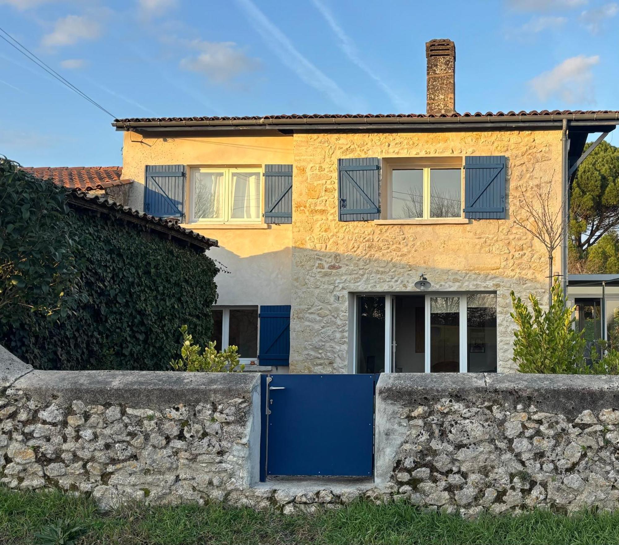 Maison De Charme Avec Jardin Et Terrasse Camblanes-et-Meynac Exterior photo